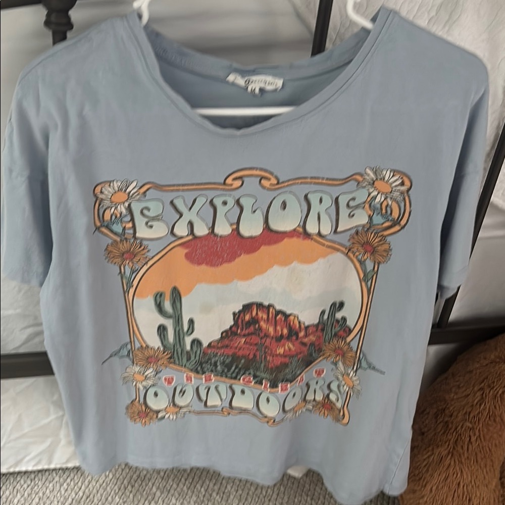 Blue and Orange Short Sleeve Crop Tee with Graphic